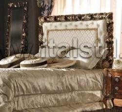 Кровать (170*190), изголовье кровати красное дерево, детали из серебра с эффектом состаривания, панель и  периметр кровати из ткани Pacha 2426 col.620 (Art. 1251) - Living